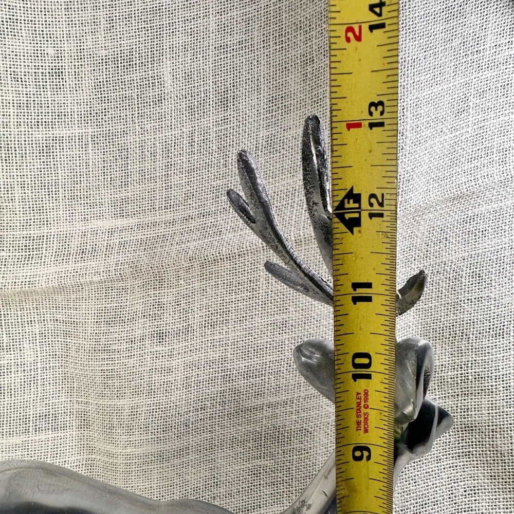 N/A modern polished